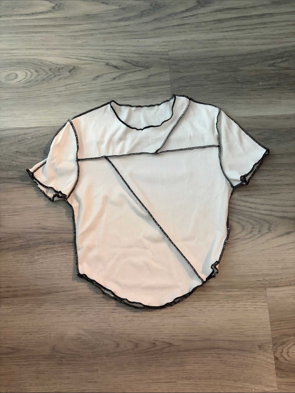 White Short-Sleeve Ribbed Top with Black Contrast Trim